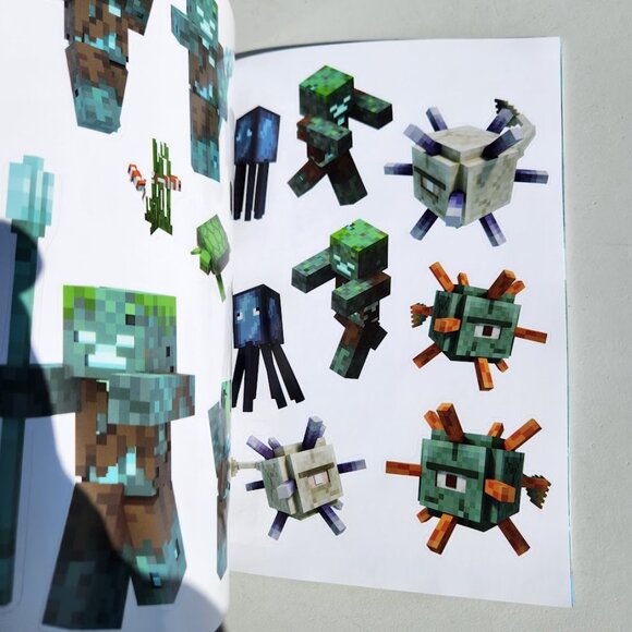 NEW Minecraft Official Aquatic Ocean Adventure Sticker Book 500 stickers - Picture 5 of 13